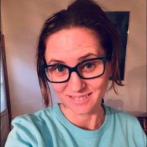 Meet your Posher, Iris